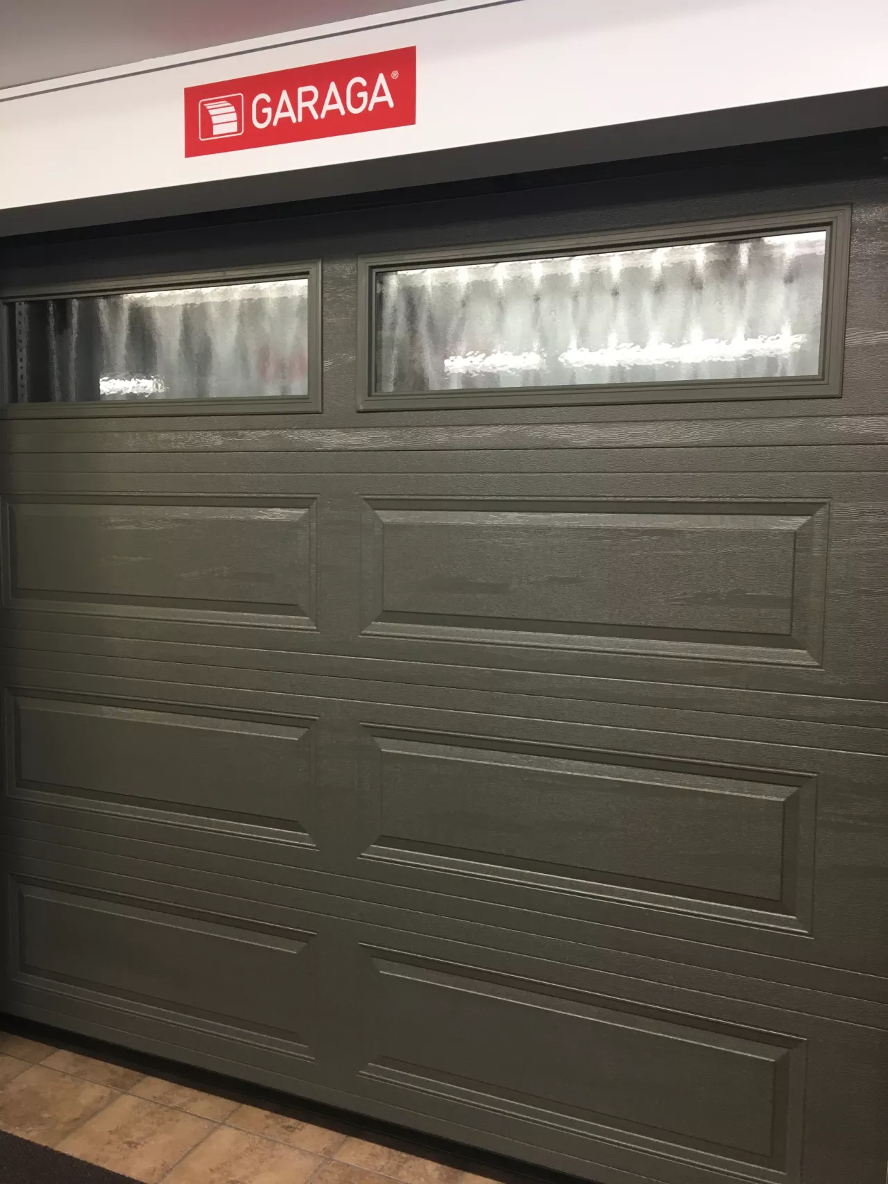 Salle de montre | Porte garage Classique Sablon