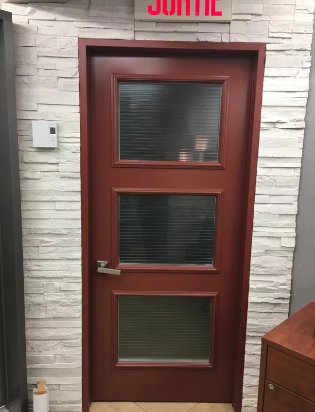 Salle de montre | Porte residentiel Rouge